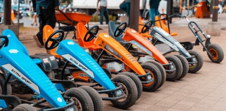 Carros de pedales en Plaza Américas